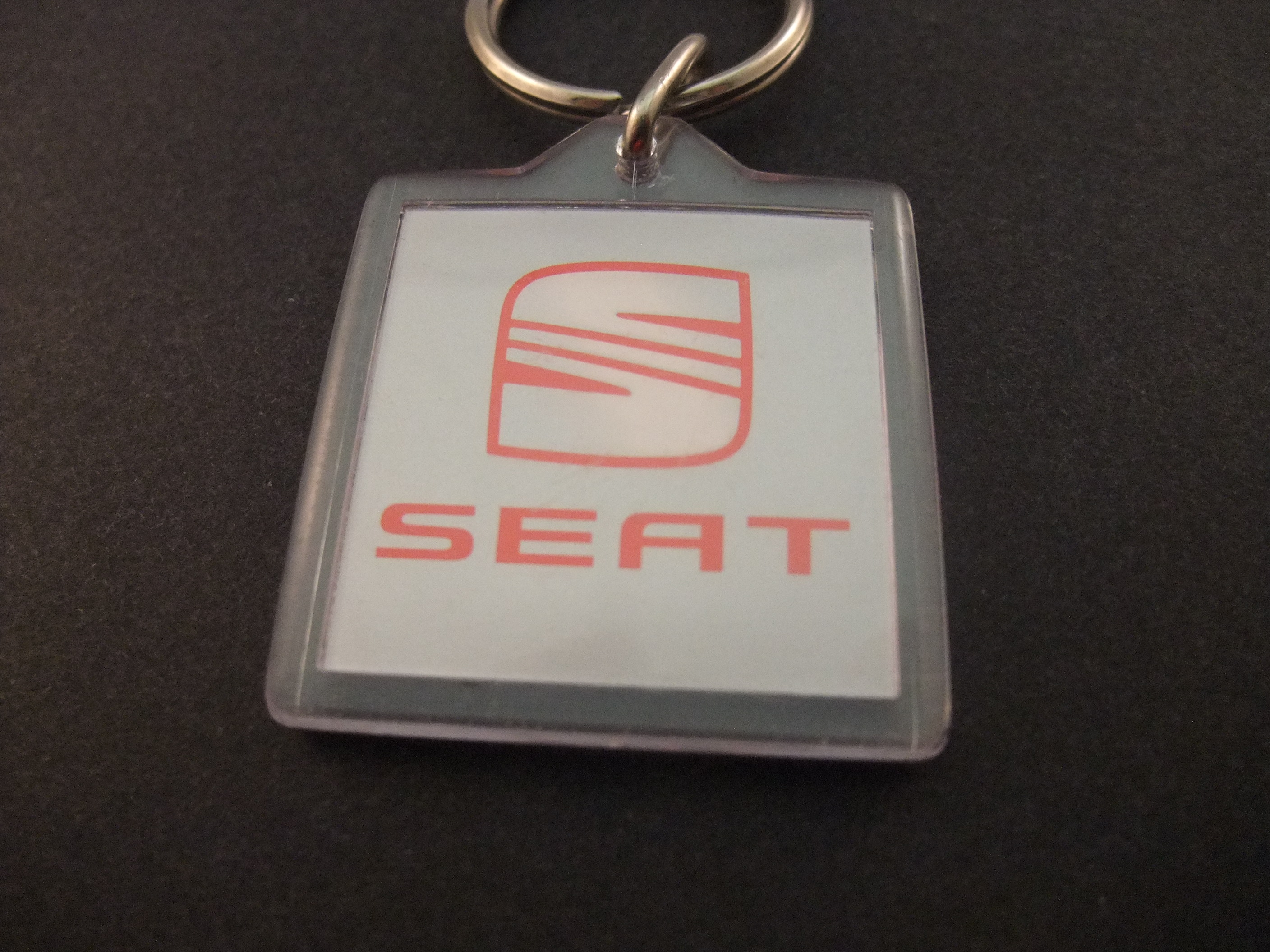 Seat autobedrijf auto Noordhoek Tilburg sleutelhanger